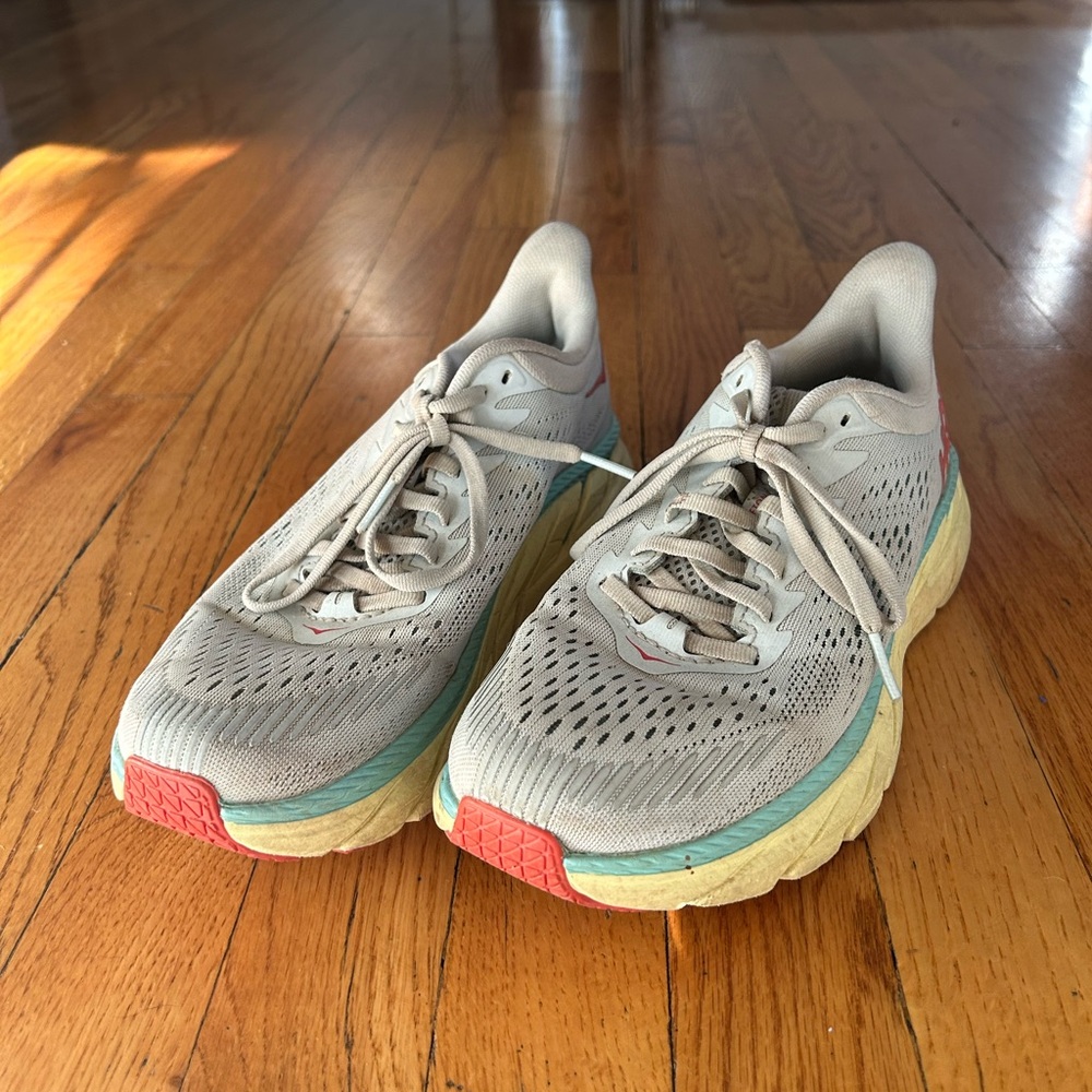 Hoka Clifton 7